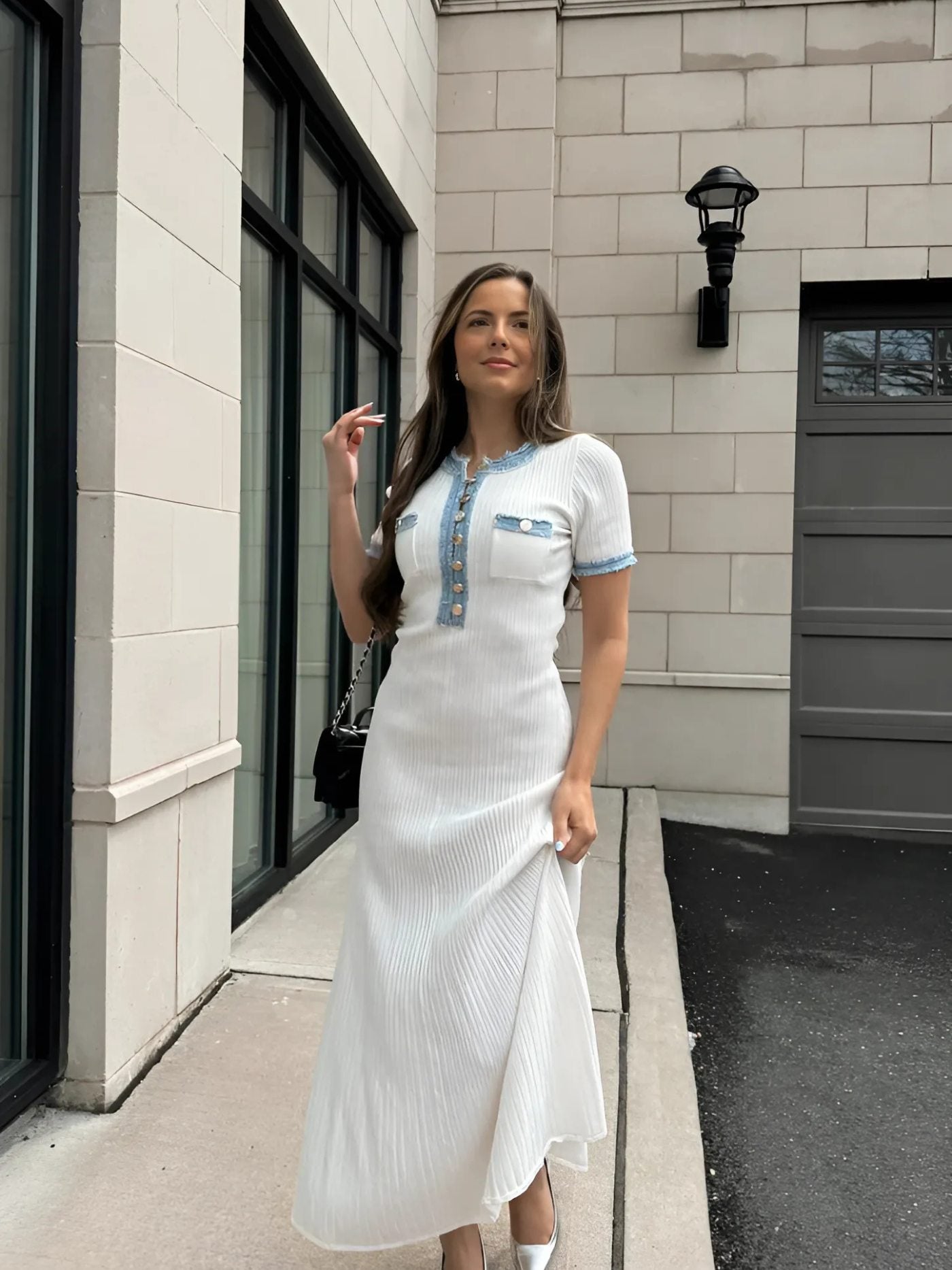 Élodie – Elegancka dzianinowa sukienka maxi z kontrastowym wykończeniem