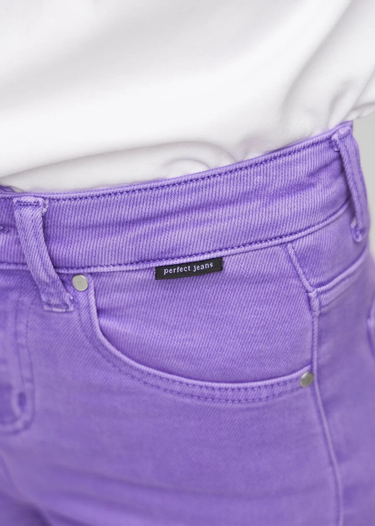 Damskie Jeansy z Wysokim Stanem i Elastycznym Krojem