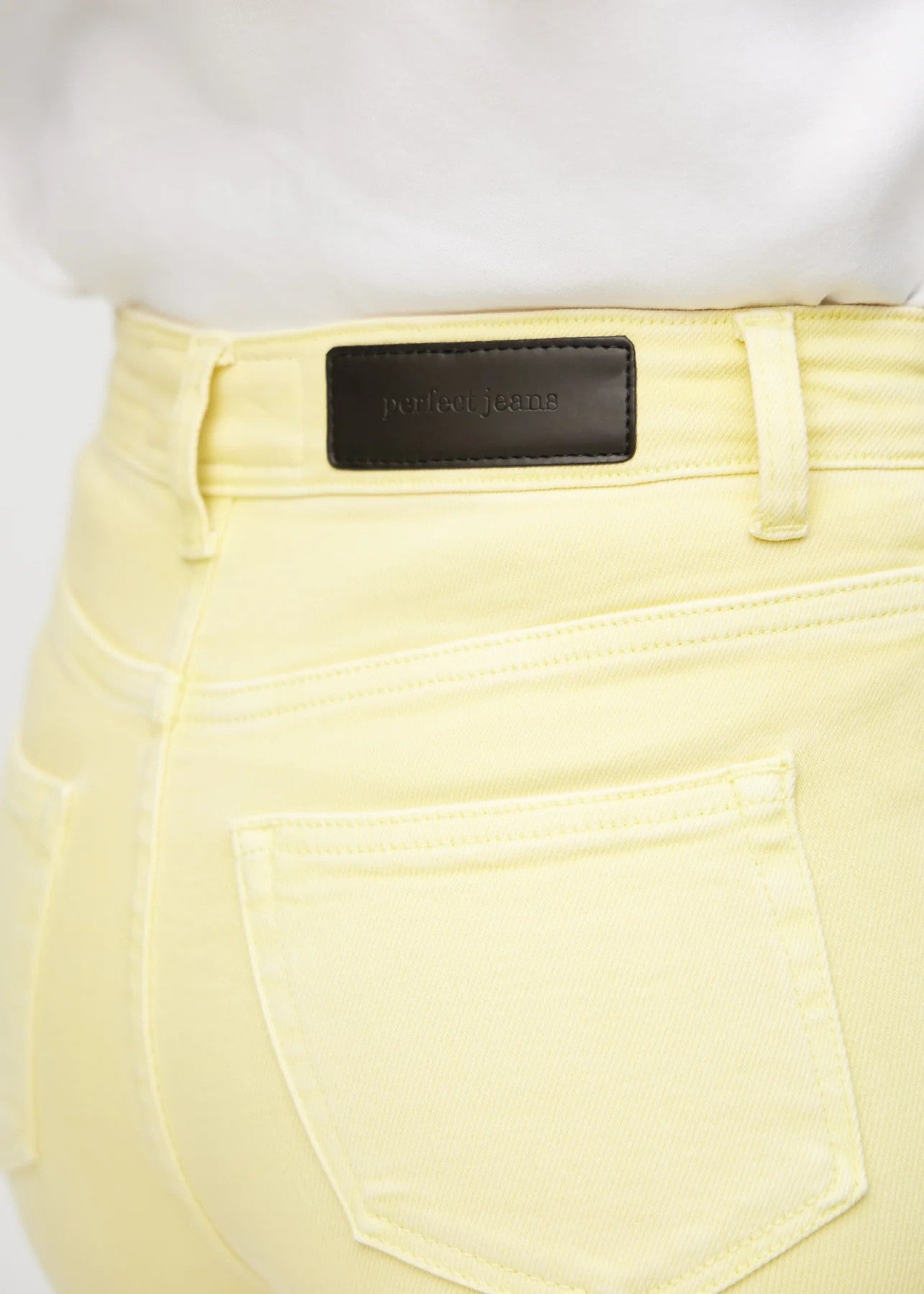 Damskie Jeansy z Wysokim Stanem i Elastycznym Krojem