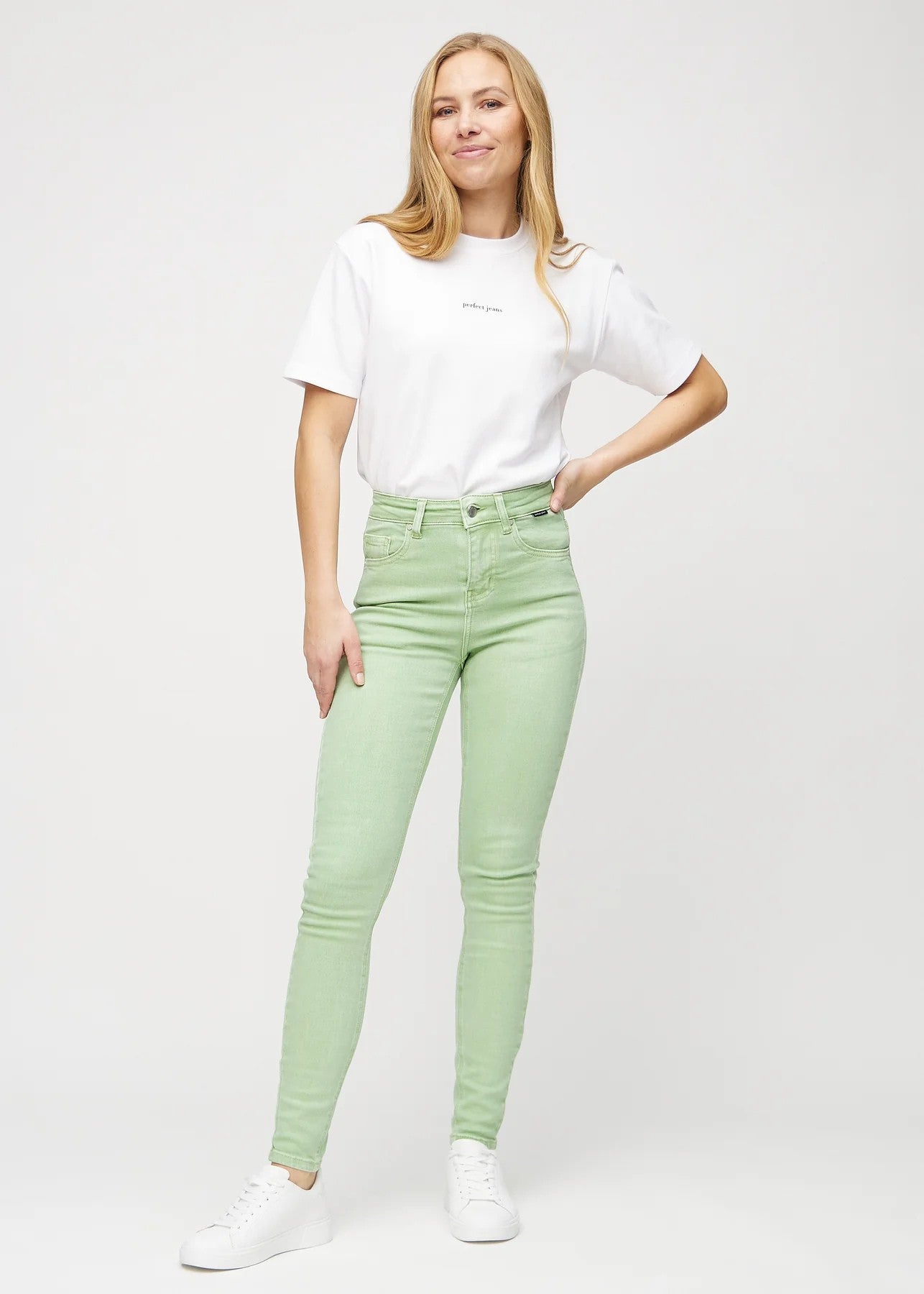 Damskie Jeansy z Wysokim Stanem i Elastycznym Krojem