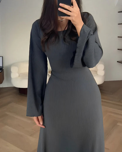 Monice - Elegancka dzianinowa sukienka maxi