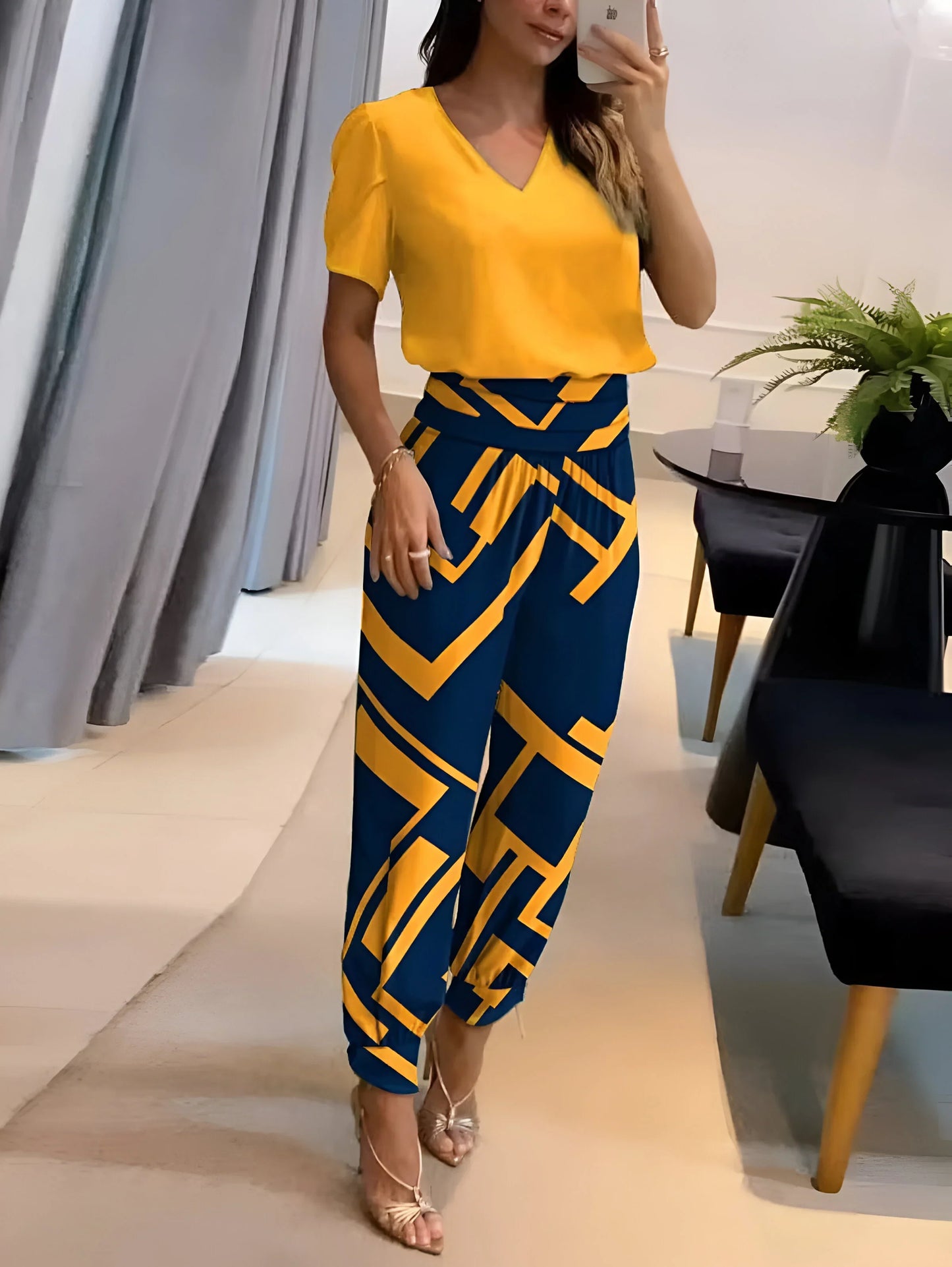 Geneviève - 2-częściowy zestaw Bluzka i Spodnie, edycja limitowana 