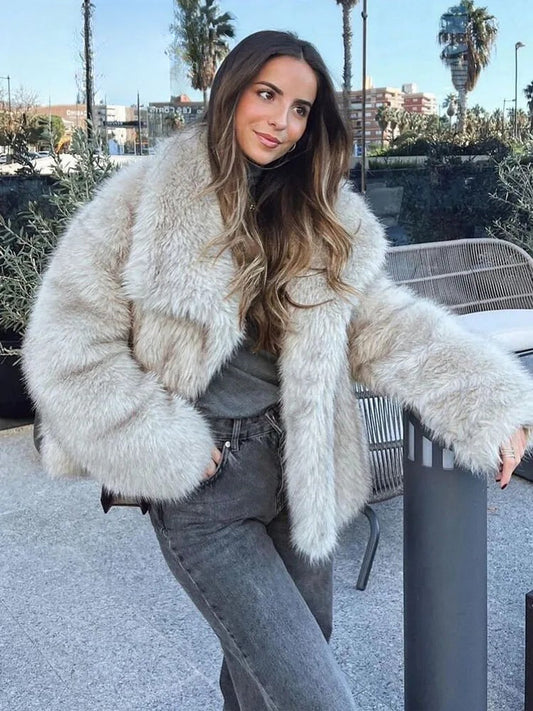 Irenka - Luksusowe Sztuczne Futro dla Elegancji