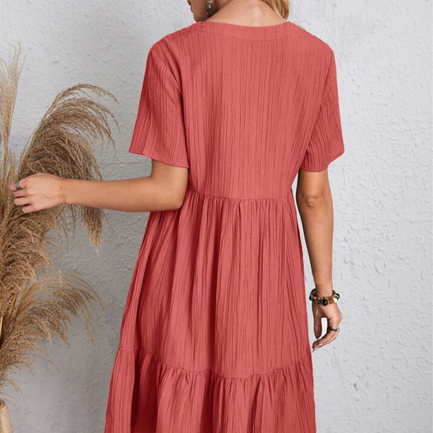 Boho Sukienka Mini z Falbanką i Dekoltem V