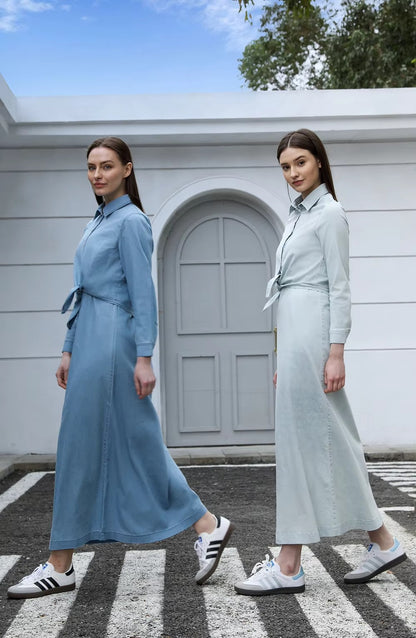 Mia - Lekka bluzka z denimu z kopertowym dekoltem i sukienka typu slip dress